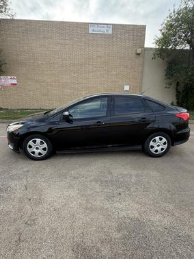 Black 2016 Ford Focus S