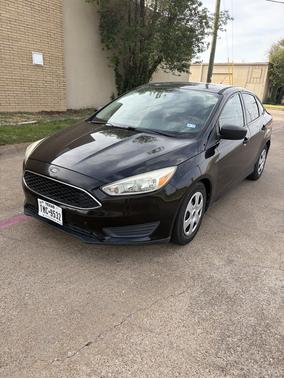 Black 2016 Ford Focus S