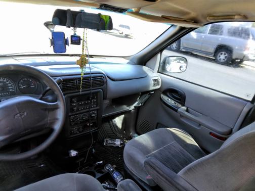 Brown 2004 Chevrolet Venture LS