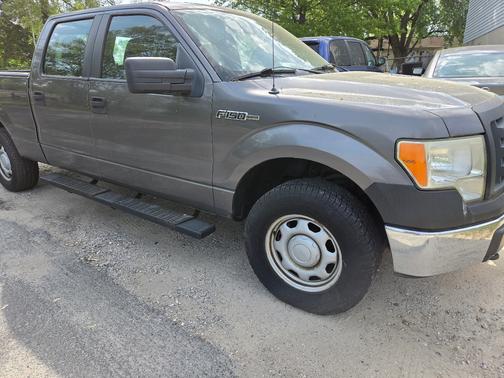 2010 Ford F-150 XL SuperCrew