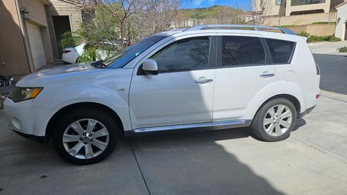 2009 Mitsubishi Outlander SE