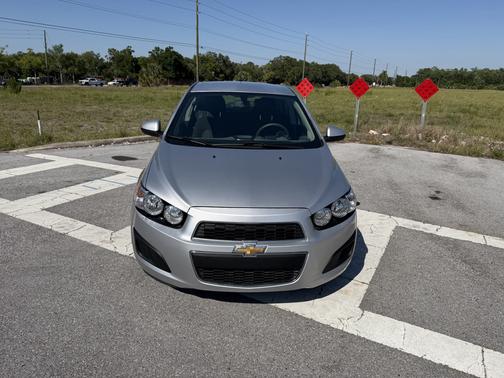 Silver 2015 Chevrolet Sonic LT