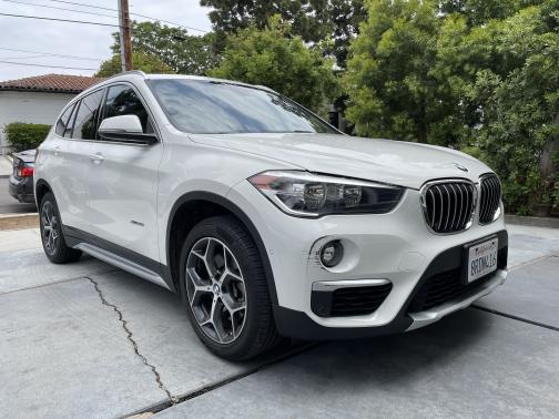 Photo 2 of 9 of 2017 BMW X1 xDrive 28i