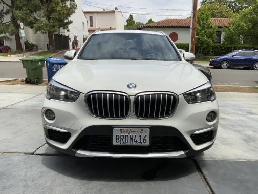 Photo 3 of 9 of 2017 BMW X1 xDrive 28i