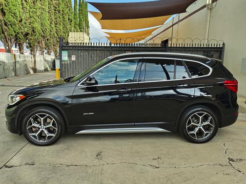 Black 2018 BMW X1 xDrive28i