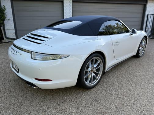 2014 Porsche 911 Carrera 4