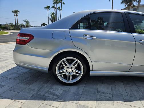 2013 Mercedes-Benz E-Class E 550 4MATIC