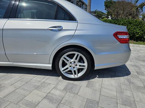 2013 Mercedes-Benz E-Class E 550 4MATIC