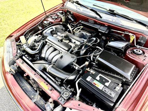 Red 2000 Volvo S40 Base