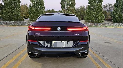 2022 BMW X6 M50i