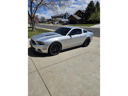 2014 Ford Mustang GT Premium