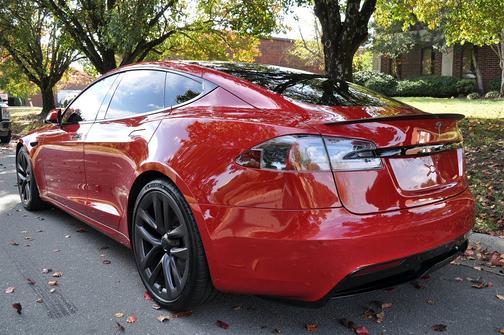 2022 Tesla Model S Plaid