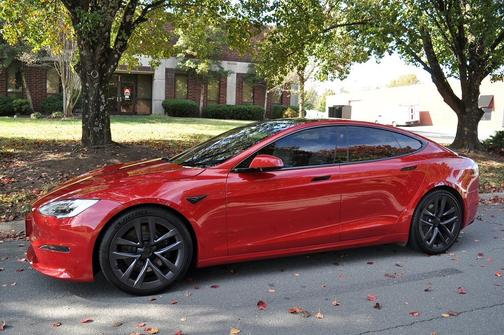 2022 Tesla Model S Plaid