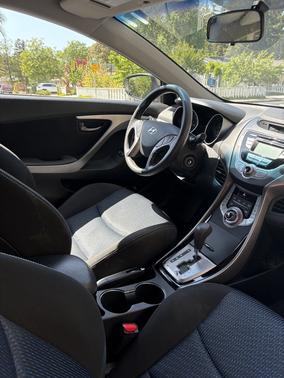 2013 Hyundai ELANTRA GS