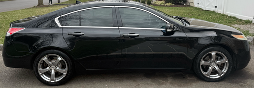 Black 2010 Acura TL Technology