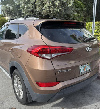 2017 Hyundai TUCSON SE