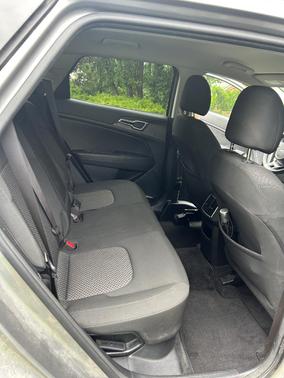 Gray 2023 Kia Sportage Hybrid LX