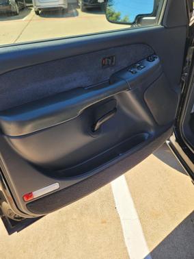 Black 2001 Chevrolet Silverado 1500 LS Extended Cab