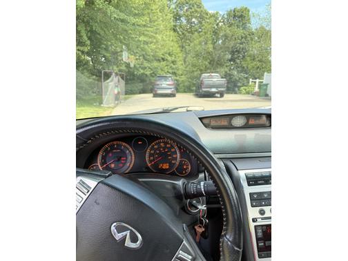 2005 INFINITI G35 Base