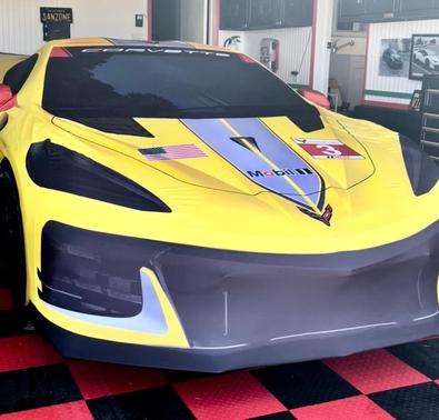 Yellow 2022 Chevrolet Corvette Stingray w/3LT