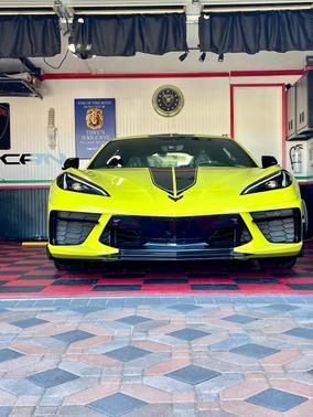 Yellow 2022 Chevrolet Corvette Stingray w/3LT