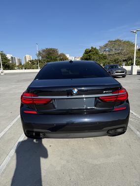 2016 BMW 740 i