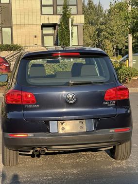 Blue 2013 Volkswagen Tiguan S