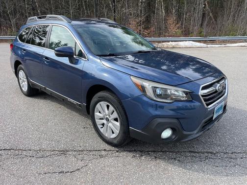 Blue 2019 Subaru Outback 2.5i Premium