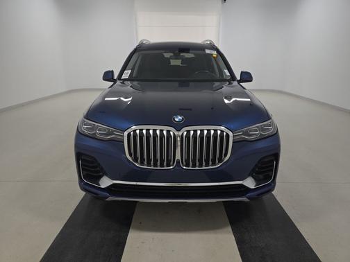 Blue 2020 BMW X7 xDrive40i