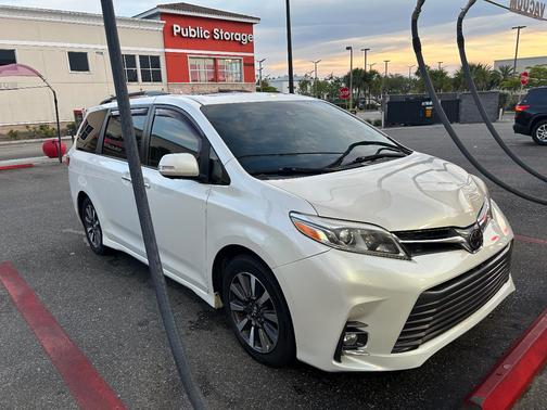 White 2019 Toyota Sienna Limited Premium