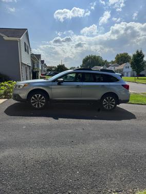 Blue 2017 Subaru Outback 3.6R Limited