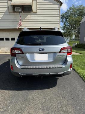 Blue 2017 Subaru Outback 3.6R Limited