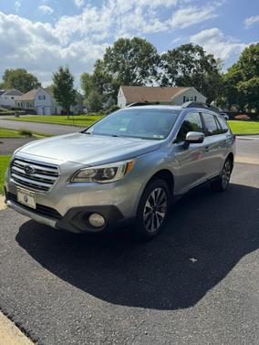 Blue 2017 Subaru Outback 3.6R Limited