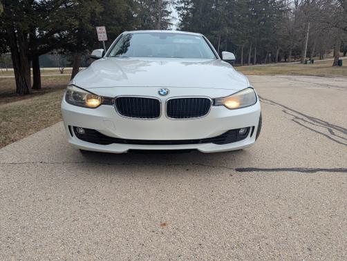 White 2013 BMW 328 i xDrive