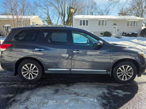 2014 Nissan Pathfinder SL