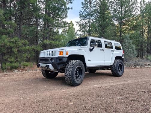 White 2008 Hummer H3 Alpha