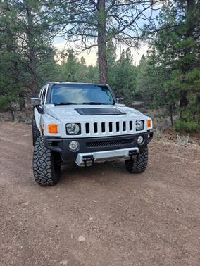 White 2008 Hummer H3 Alpha