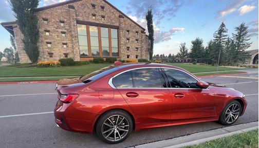 2019 BMW 330 i xDrive