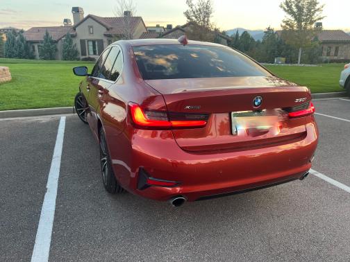 2019 BMW 330 i xDrive