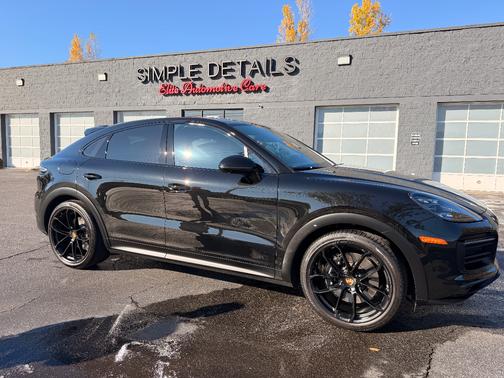 2023 Porsche Cayenne Cayenne GTS