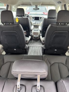 2018 Chrysler Pacifica Touring-L