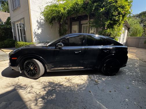 2021 Porsche Cayenne Cayenne GTS
