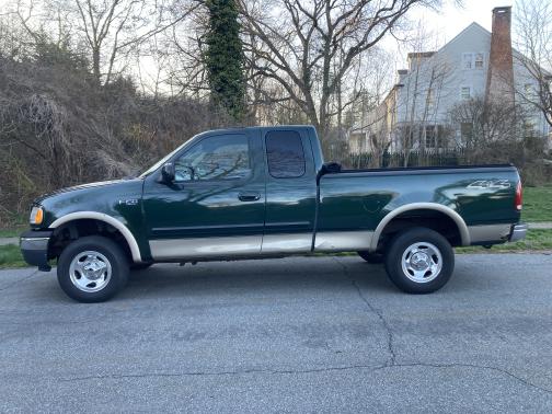 2002 Ford F-150 XLT SuperCab