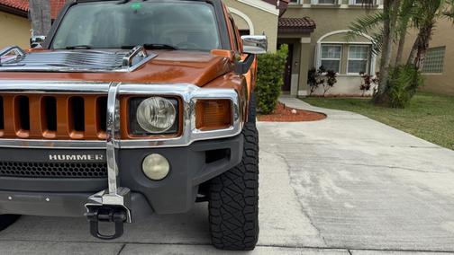 Orange 2007 Hummer H3 Base