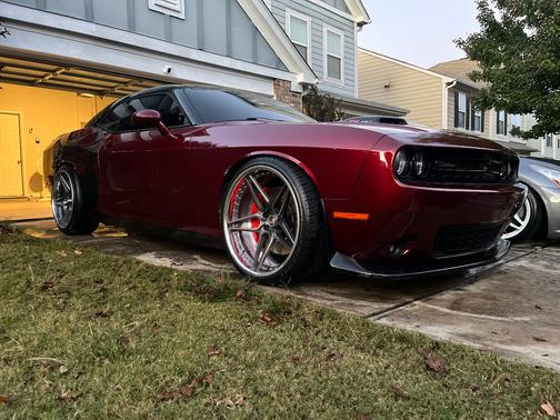 2018 Dodge Challenger 392 Hemi Scat Pack Shaker
