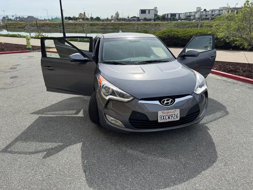 2017 Hyundai Veloster Base