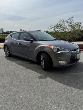 2017 Hyundai Veloster Base