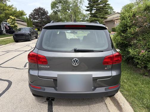 Gray 2017 Volkswagen Tiguan 2.0T S
