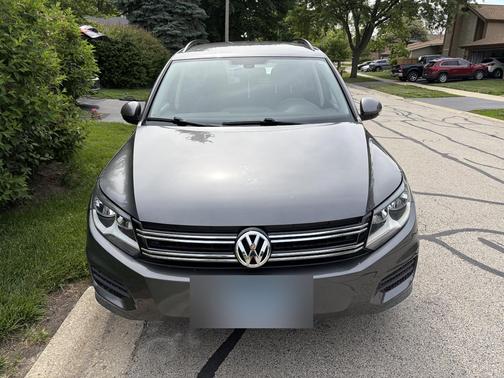 Gray 2017 Volkswagen Tiguan 2.0T S