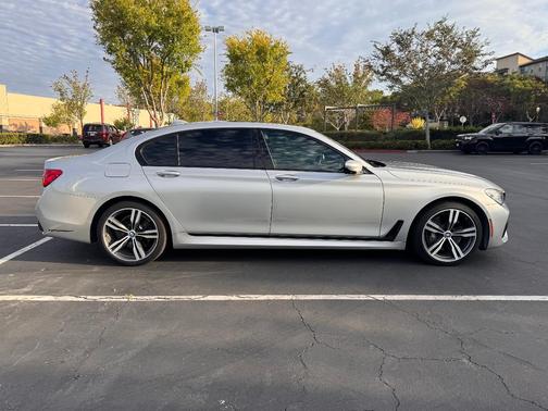 Silver 2016 BMW 750 i xDrive